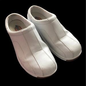 Dickies Shoes Women’s Size 10M White Slip‎ On Medical Leather Uppers